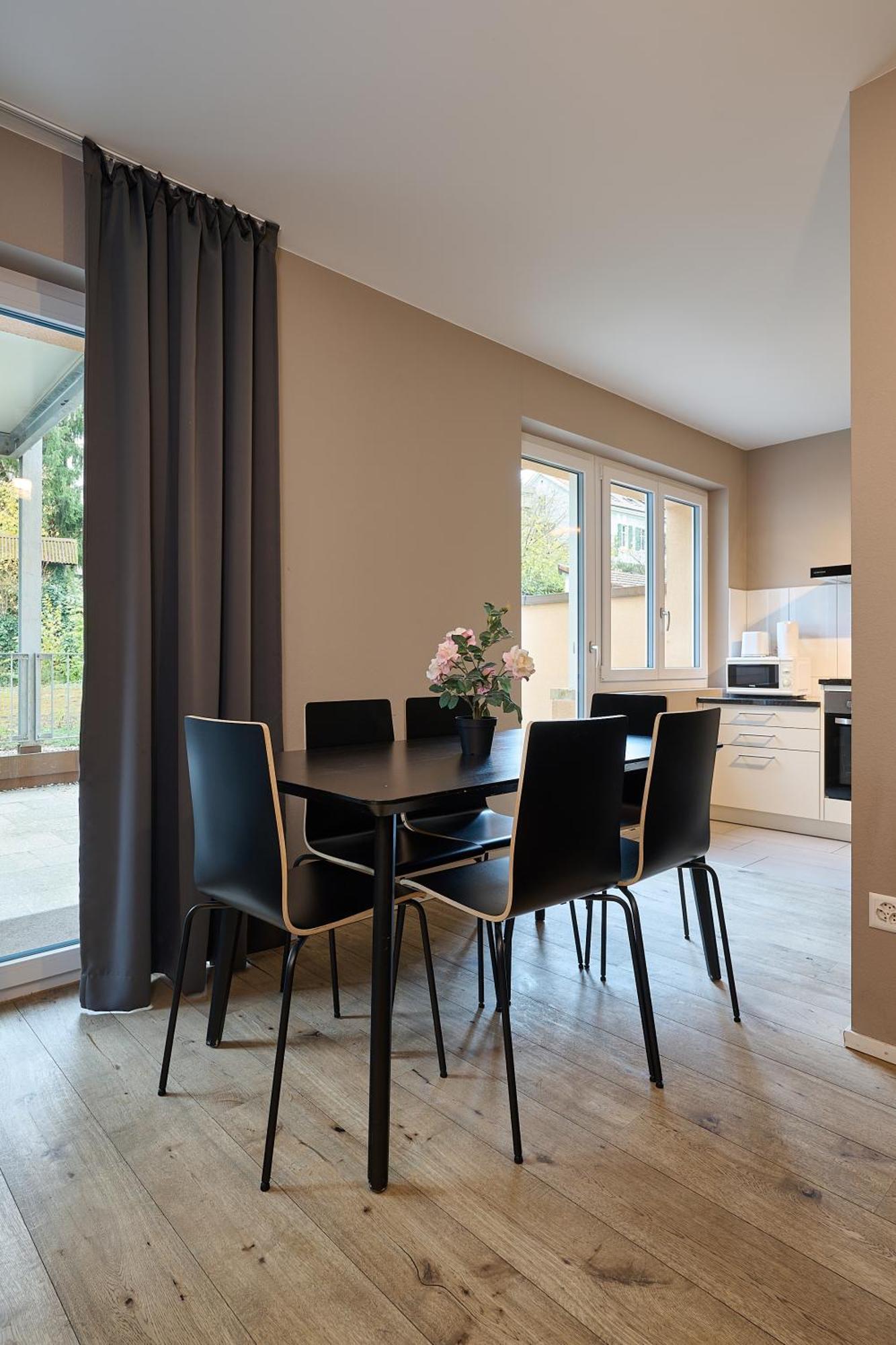 Good Night Apartments Binningen Екстериор снимка